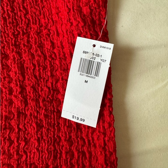 Old Navy Textured Tank Top - Picture 2 of 4